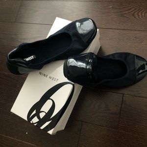 NAVY BLUE NINE WEST BALLERINA FLATS (SIZE 10)